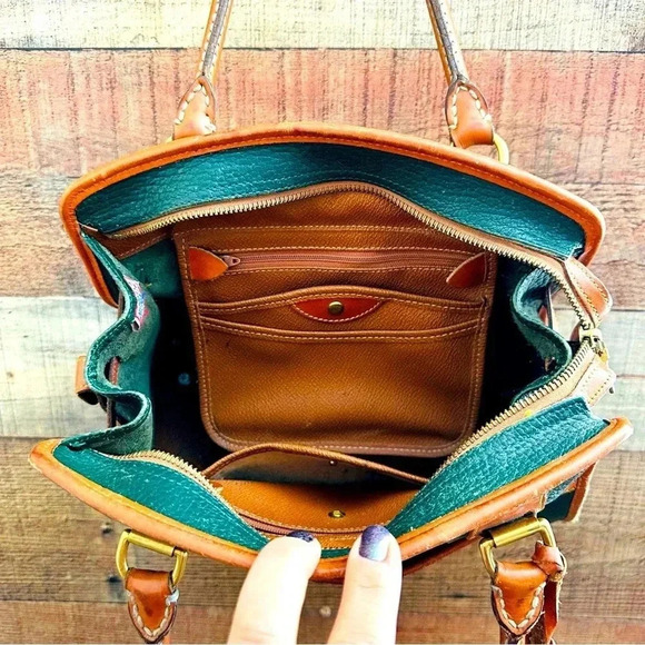 Dooney & Bourke Vintage Leather Satchel/Shoulder Bag - Picture 9 of 10